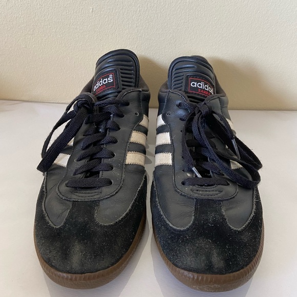 Adidas Samba Classic (US mens size 9) - Picture 3 of 9